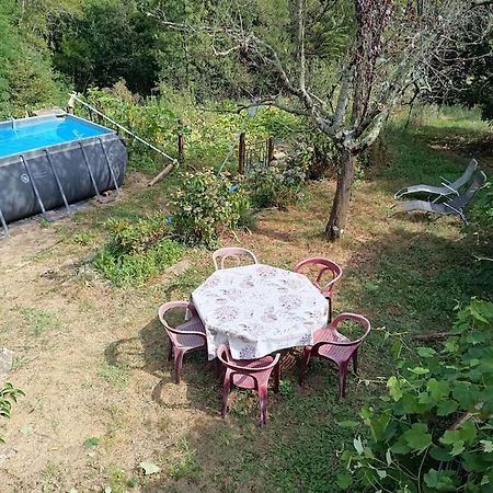 Appartement 2 A 4 Personnes Antraigues Buitenkant foto